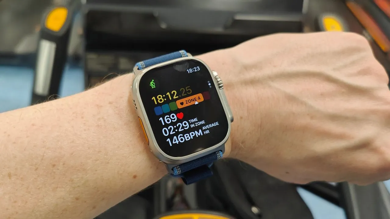 Ağıllı saatınızdakı 8 faydalı fitnes xüsusiyyəti