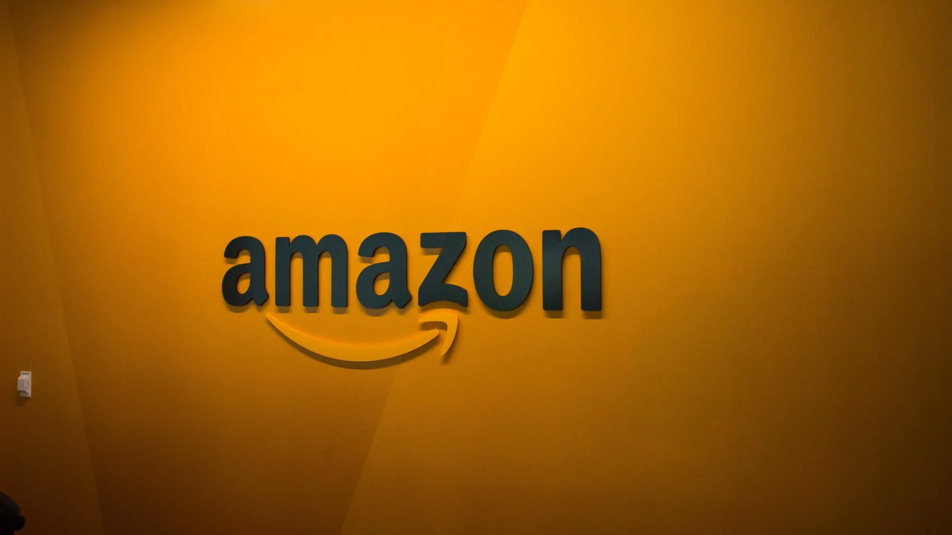 Amazon, Meta-nın 'Muse' Süni İntellekt Agentinə Qadağa Qoydu: Niyə?