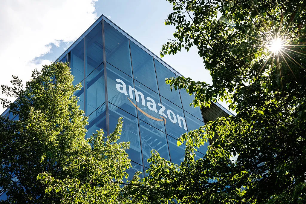 Amazon Podcastlar Üzərində Yenidən Düşünür: Hər Şeyi Pul Qazancına Çevir