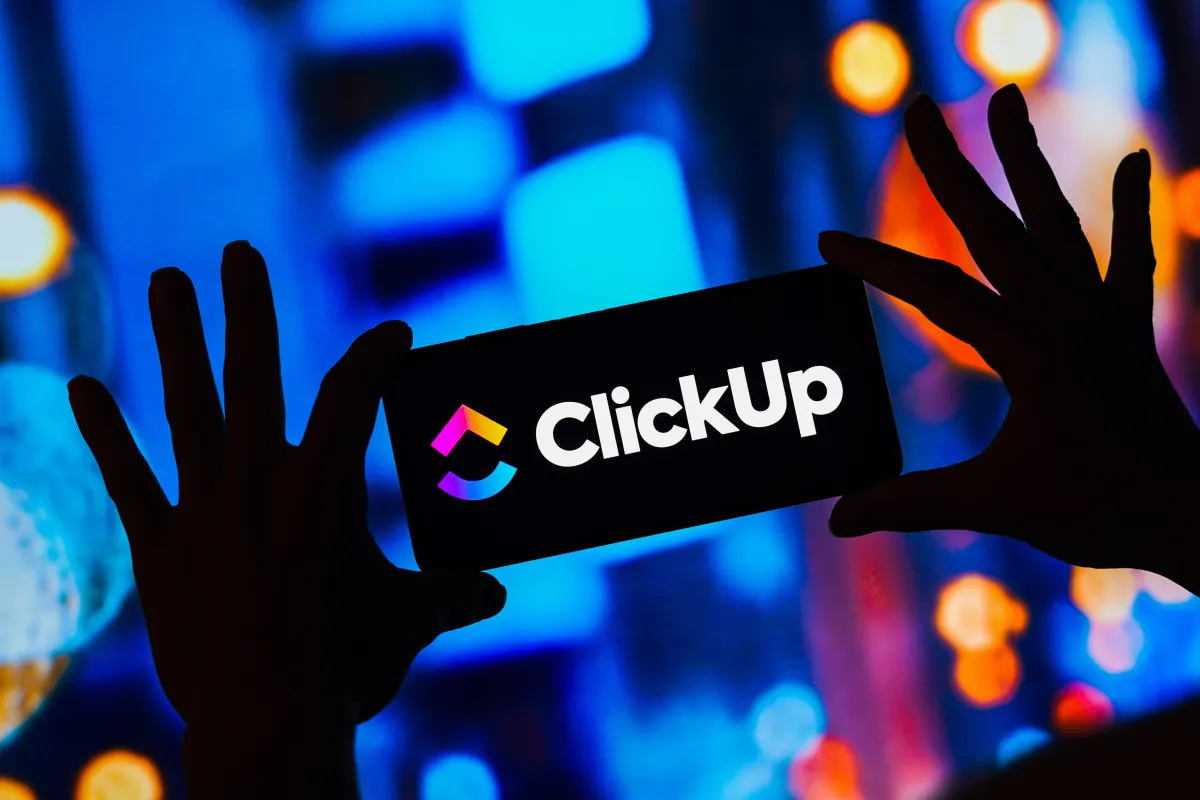 ClickUp-ın Kütləvi İşdən Çıxartması İş Gələcəyinə Nəyi Göstərir?