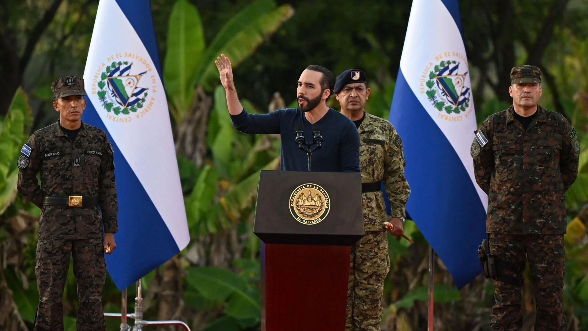 El Salvador Prezidentinin Bitcoin Strategiyası və Mediya Qadağaları