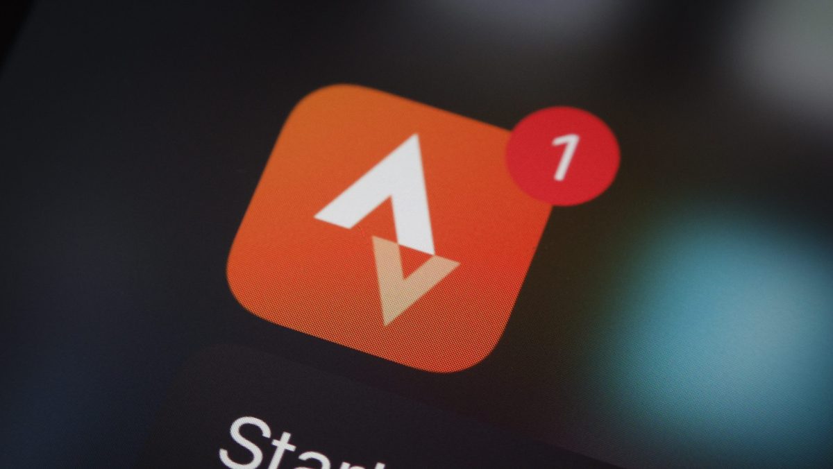 Fransız Donanması Zabitinin Strava-da Hərəkəti Gəminin Yerini Açıqladı