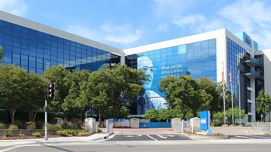 Intel data center bölməsində yenə ixtisar edir: səhmlər isə sürətlə bahalaşır