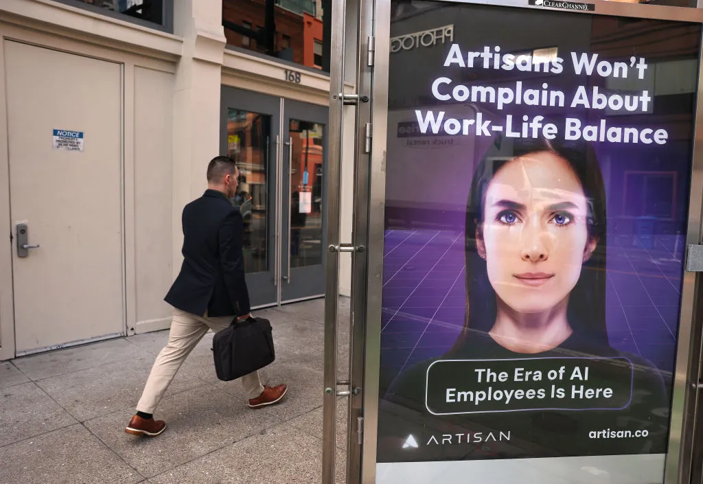 KC Green və Artisan: Məşhur Memin Müəllifi ilə AI Startapı Razılığa Gəldi