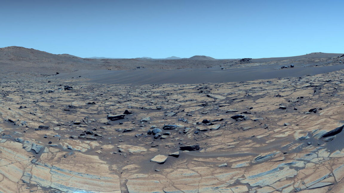 Qədim Mars isti və nəm idi, soyuq və buzlu deyil