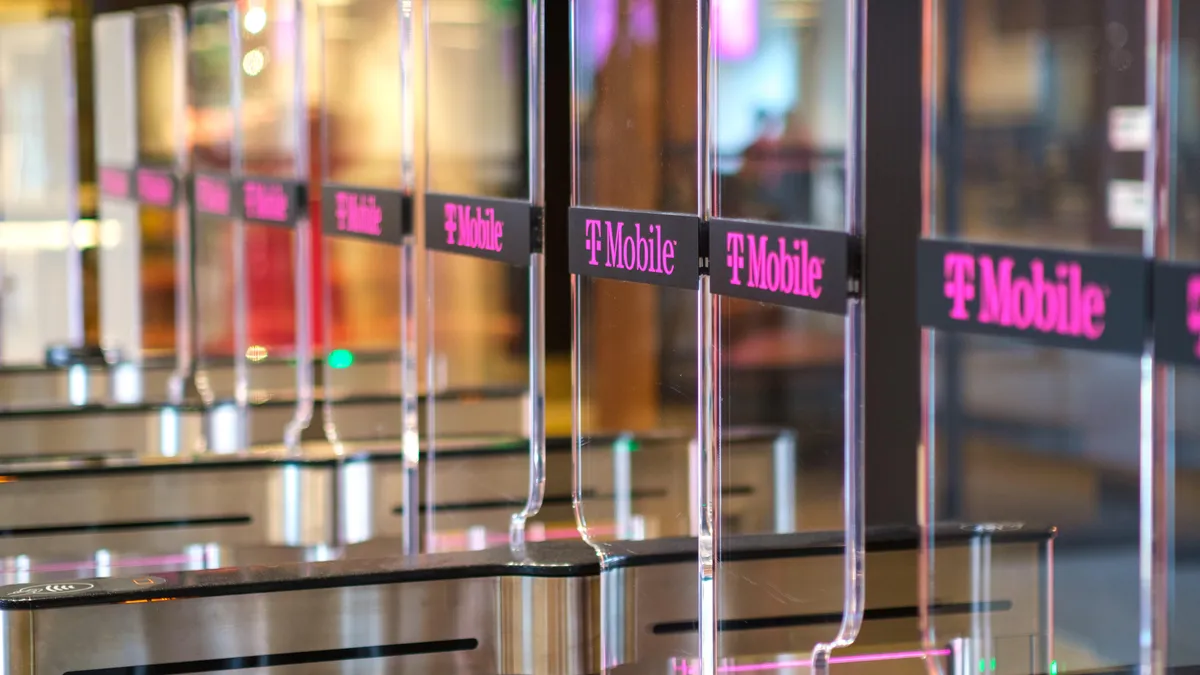 T-Mobile Şəbəkə Əsasında Canlı Dil Tərcüməsi Betanı Açdı