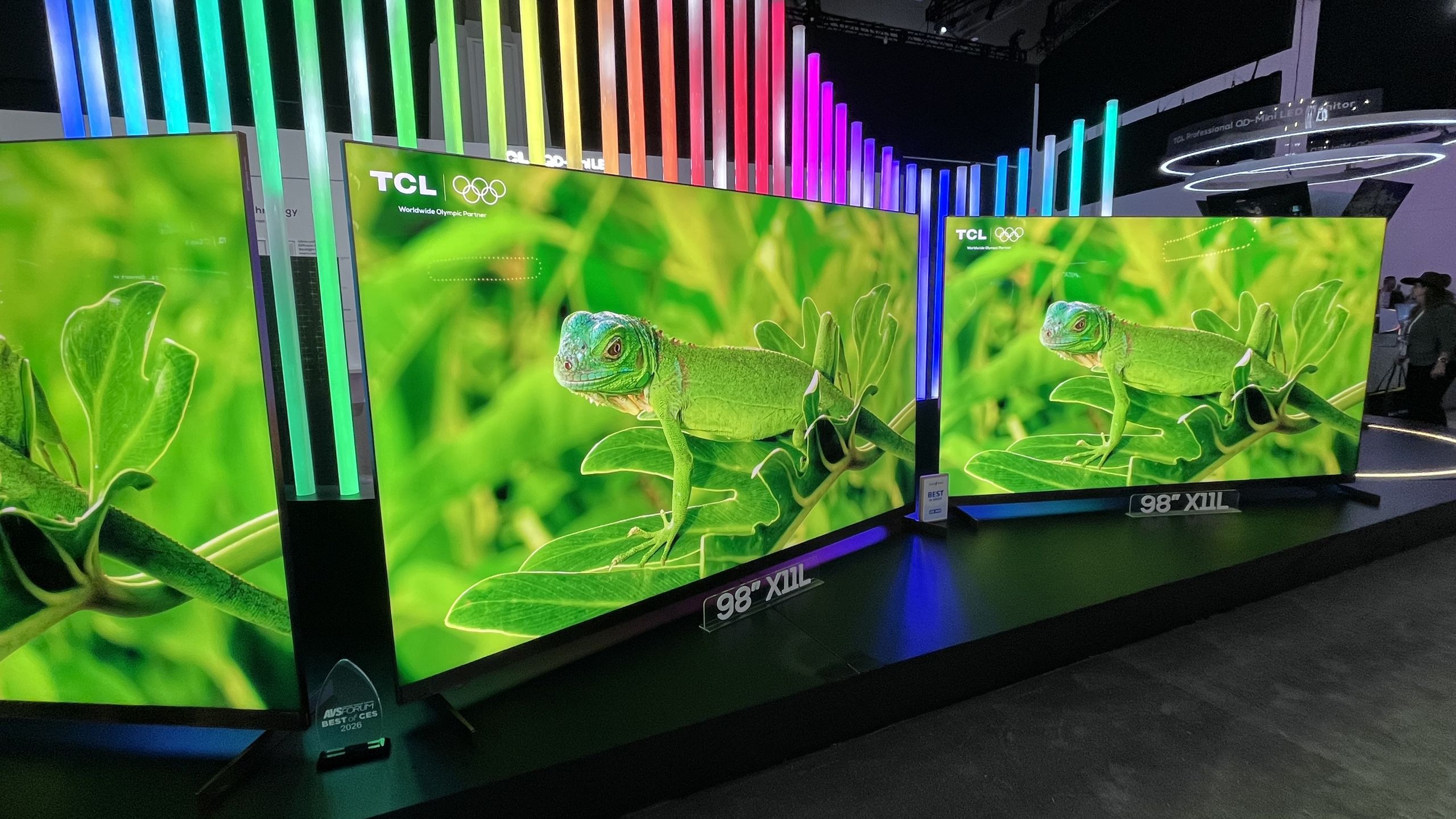 TCL-in Yeni 'SQD Mini-LED' TV Texnologiyası İlk Dəstinə Çatdı