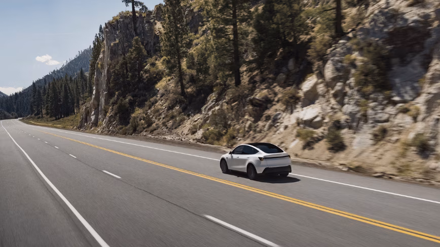 Tesla Model Y, Təhlükəsizlik Testlərini Keçən İlk Avtomobil Oldu