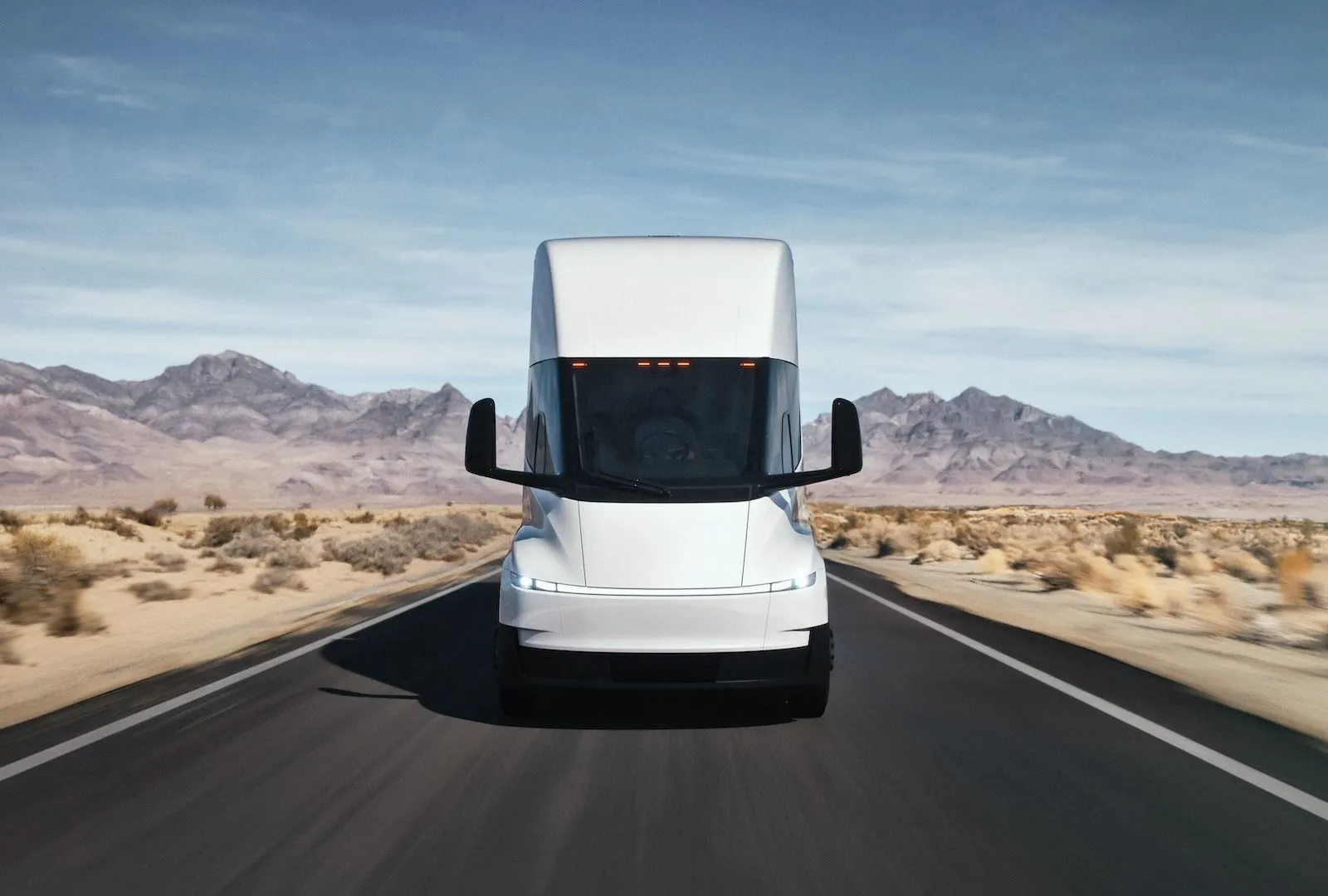 Tesla Semi Nəhayət İstehsal Xəttindən Çıxdı: 7 İl Sonra