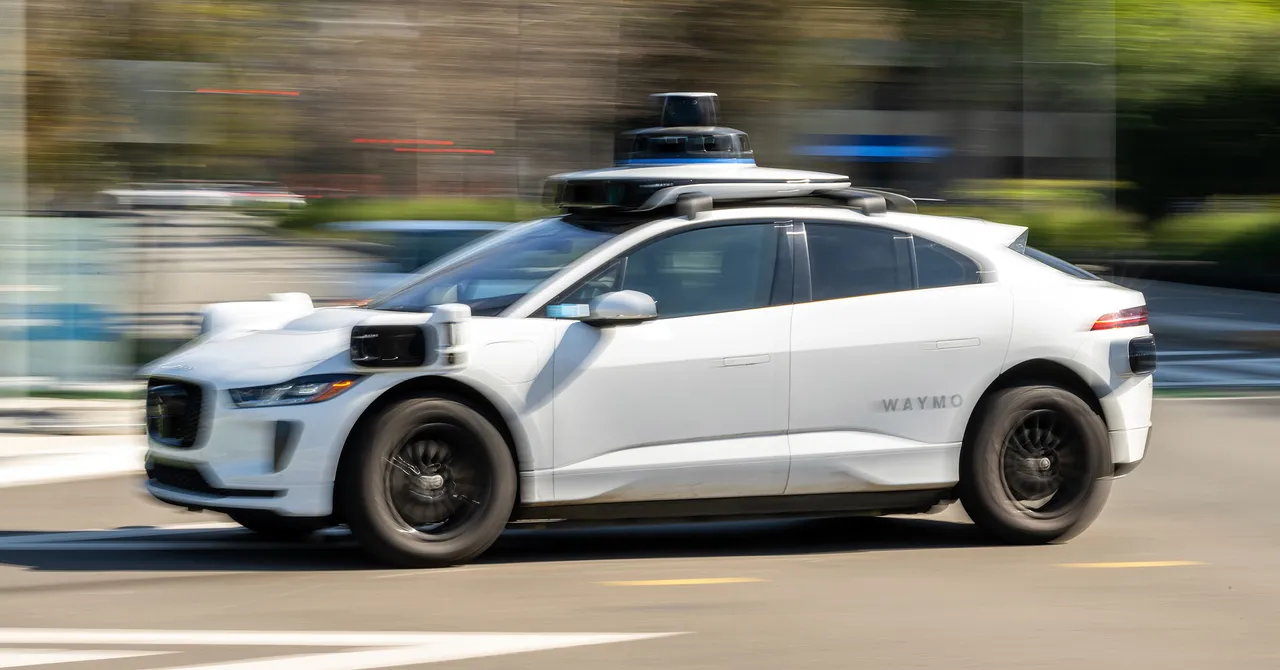 Waymo-nun Avtomobilləri: Uşaqlara Yalnız Gediş Qadağası