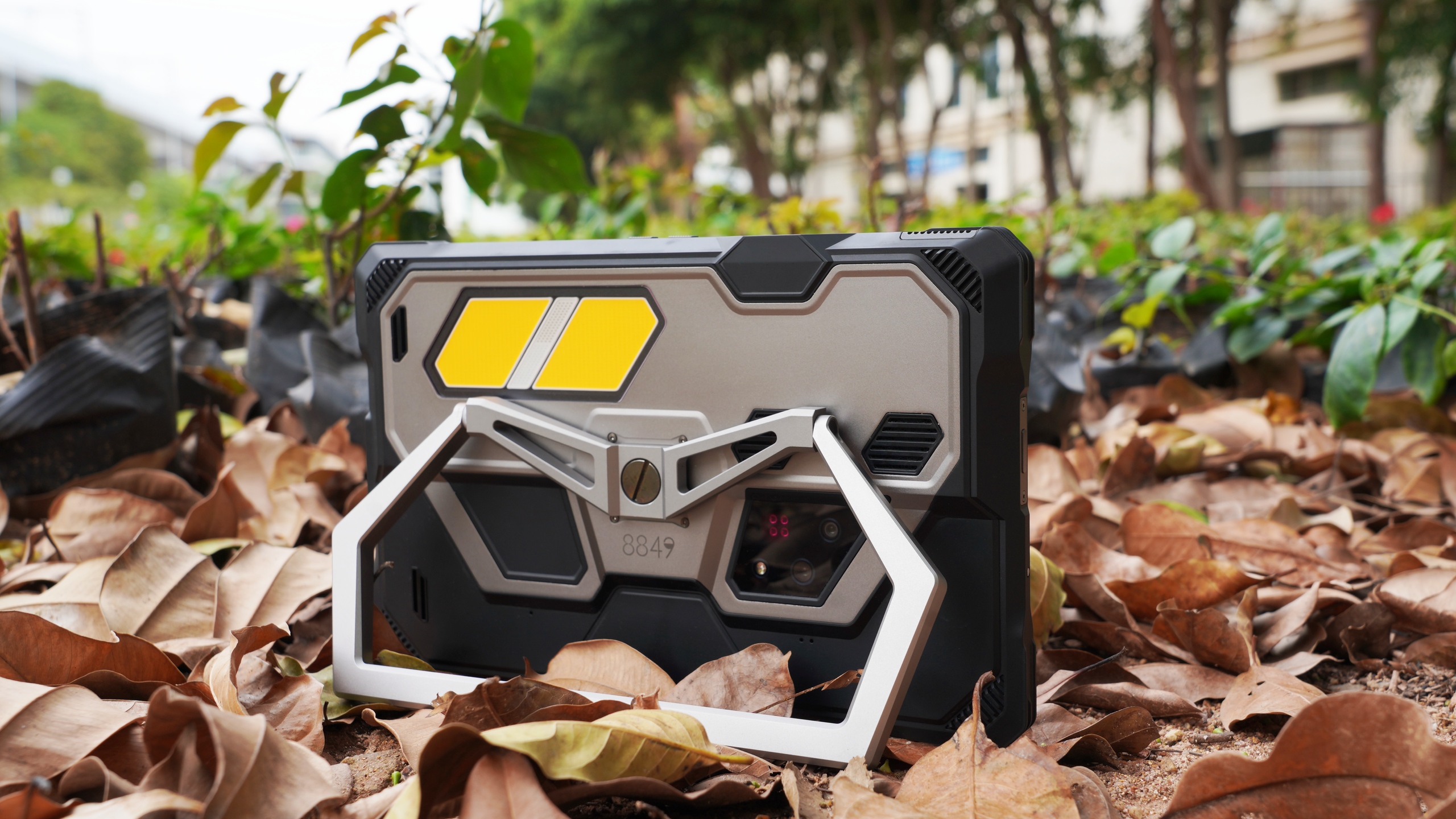 Yeni TANK Pad Ultra: 599 dollara projektorlu və gecəgörmə kameralı planşet