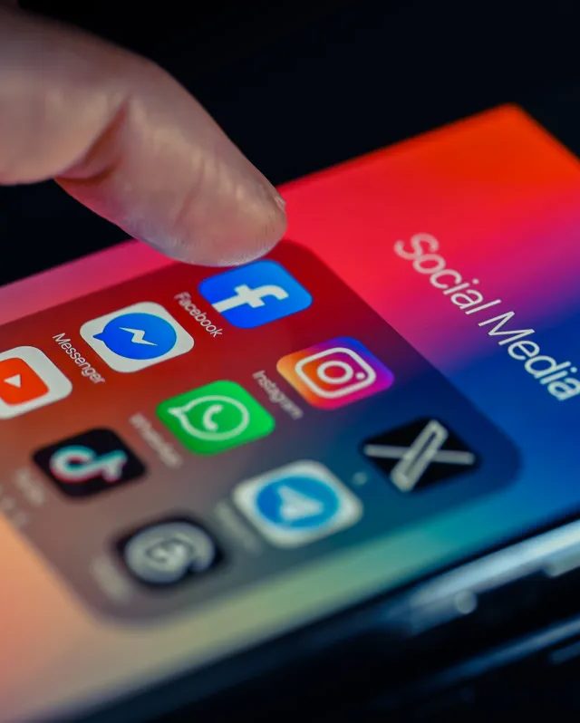 2025-ci ildə Sosial Media Fırıldaqları 2.1 Milyard Dollar Zərərə Səbəb Oldu
