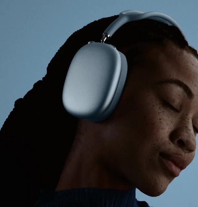 AirPods Max 2-dən nə gözləmək olar? Apple-ın qulaqlıq yeniləməsini araşdırırıq