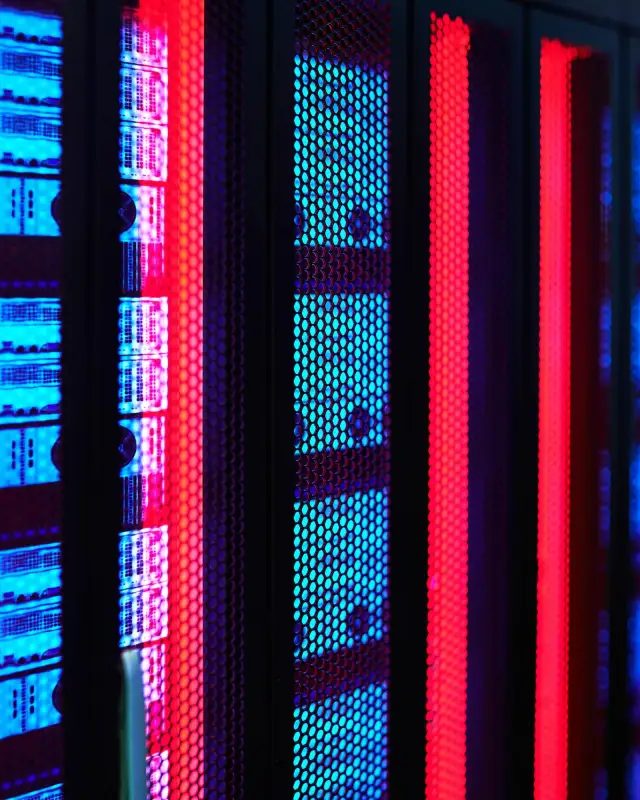 Amazon anbarını arxa həyətdə görmək istəyənlər artıb