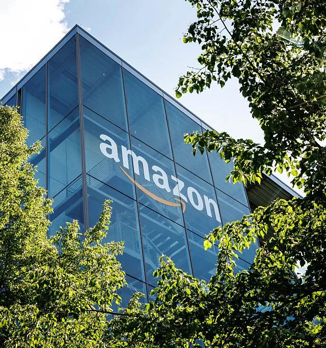 Amazon Podcastlar Üzərində Yenidən Düşünür: Hər Şeyi Pul Qazancına Çevir