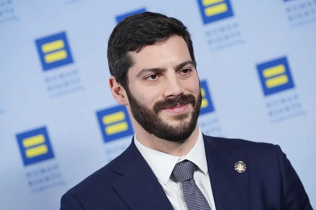 Anthropic Dəstəkləyici Qrupun AI Super PAC ilə Rəqabəti