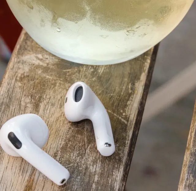 Apple AirPods 4 İndi Cəmi 89 Dollara Satışda