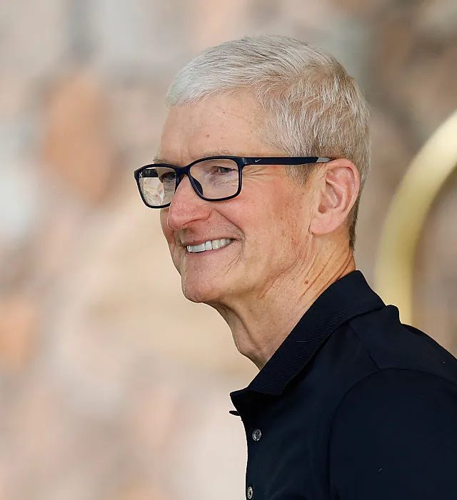 Apple-ın Gələcək Ağıllı Eynəkləri Üçün Dörd Dizayn Testi