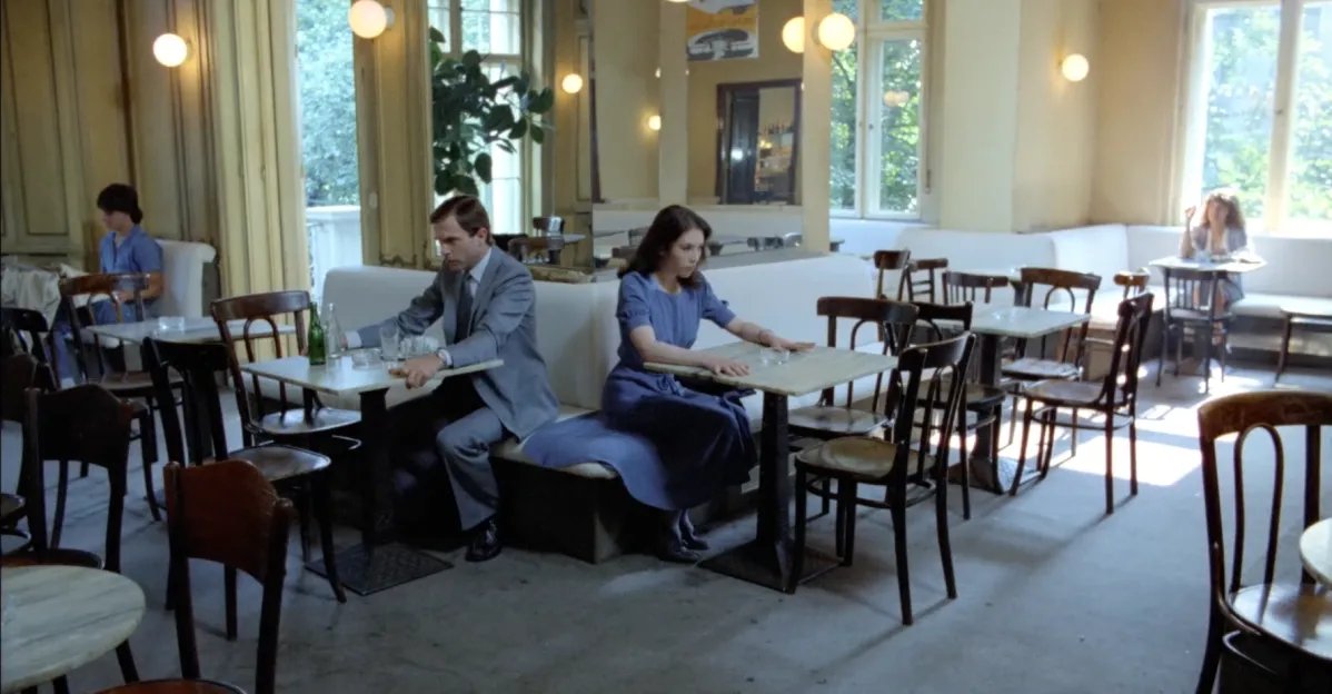 Araşdırmalar göstərir ki, daha az danışırıq