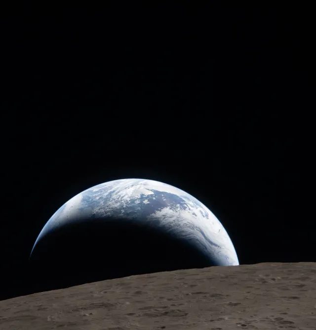 Artemis II Ayın Uzaq Tərəfinin Möhtəşəm Görüntüsünü Əks Etdi