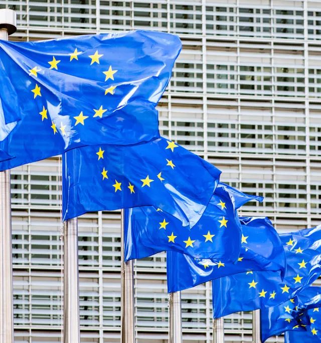 Avropa Komissiyası Kibertəhlükəsizlik Həmləsini Təsdiqləyir