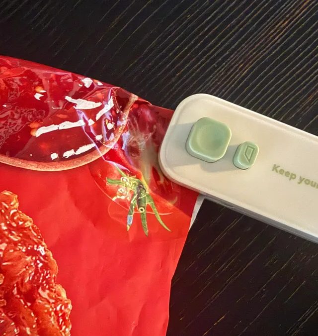 Çipsləri Təzə Saxlamağın Sirri Elektrik Paket Bağlayıcılarında Gizlidir?