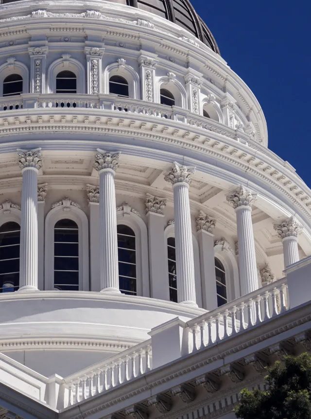 Data Mərkəzlərinin Enerji Hesabatları: Senatın Yeni Tələbi