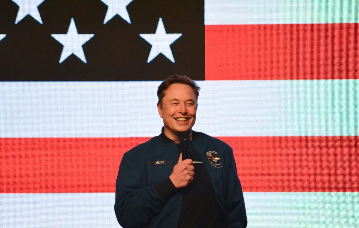 Elon Musk, SpaceX və Tesla üçün Çip İstehsalı Planlarını Açıqladı