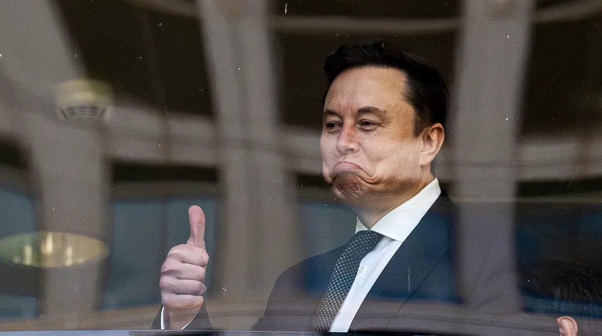 Elon Musk xAI-nin OpenAI Modellərindən İstifadə Etdiyini Ehtimal Etdi