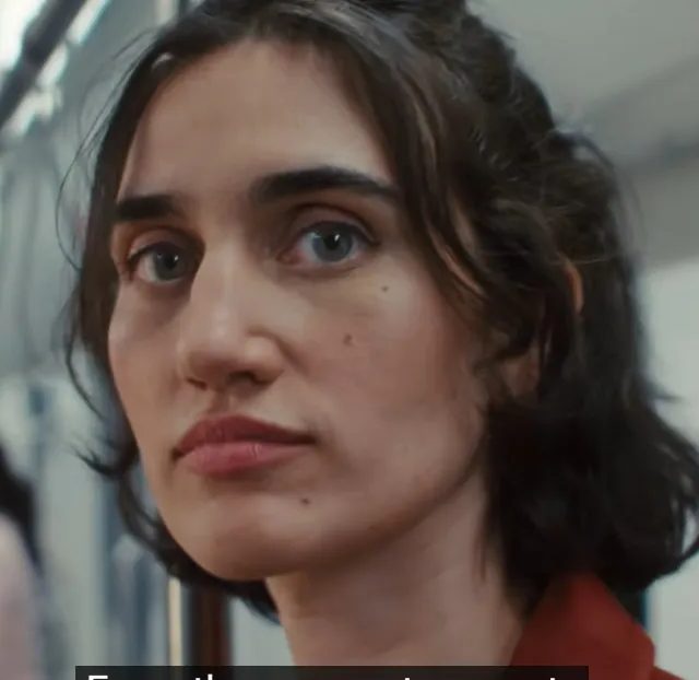 Google Pixel 10-un reklamları: Nə satılır, əslində?