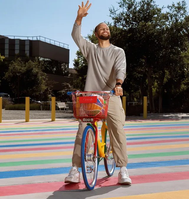 Google-un Yeni Sağlamlıq Cihazı: Steph Curry-nin Videosunda Gizlənmiş Məlumat