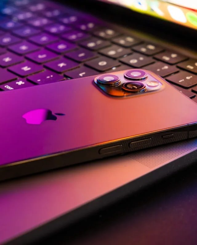 iPhone-ları hədəf alan hökumət hacking alətləri kibercinayətkarların əlində