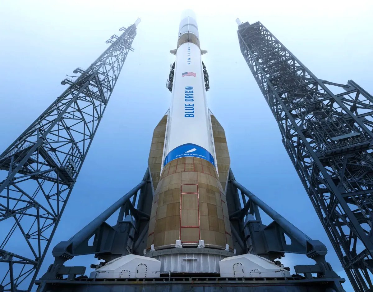 Jeff Bezos’un Blue Origin kosmosda məlumat mərkəzi qurmağa hazırlaşır