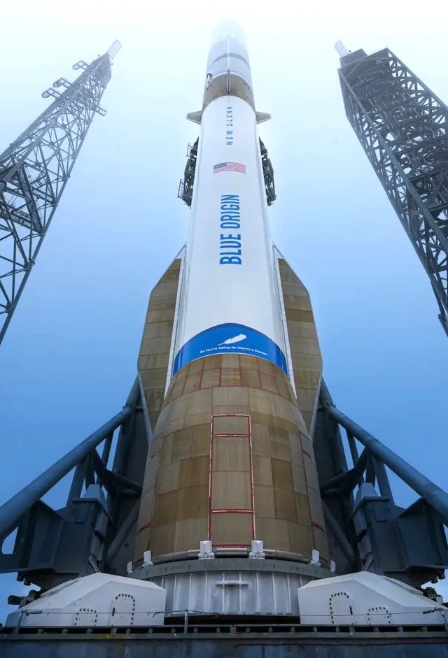 Jeff Bezos’un Blue Origin kosmosda məlumat mərkəzi qurmağa hazırlaşır