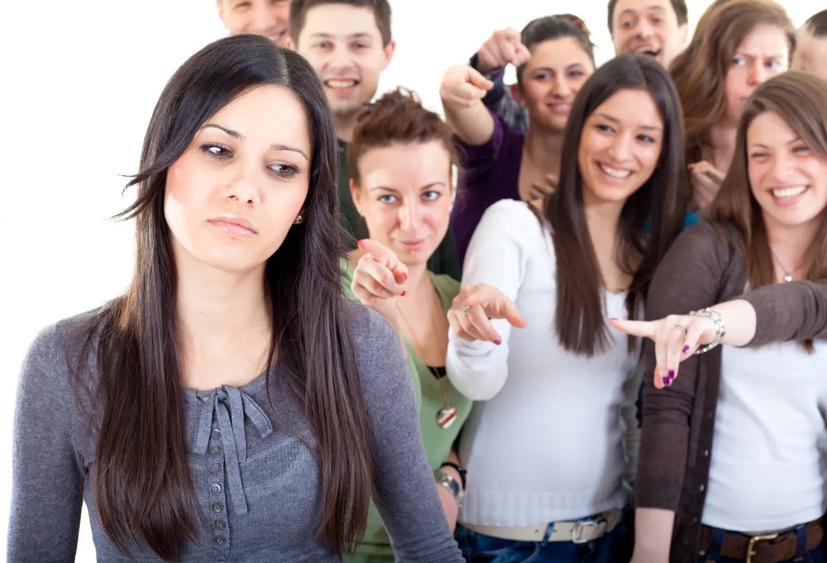 Meta AI Tətbiqi İstifadəçiləri Üçün Narahat Edici Bildirişlər