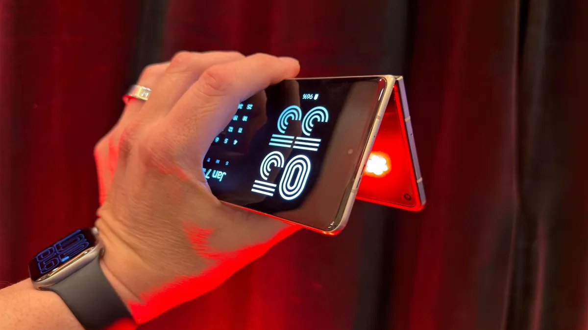 Motorola Razr Fold Qiyməti İngiltərədə Sızdırıldı