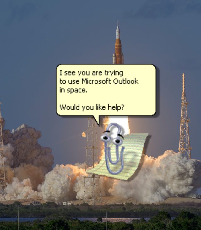 NASA Astronavtları Microsoft Outlook-u Kosmosda İdarə Edir