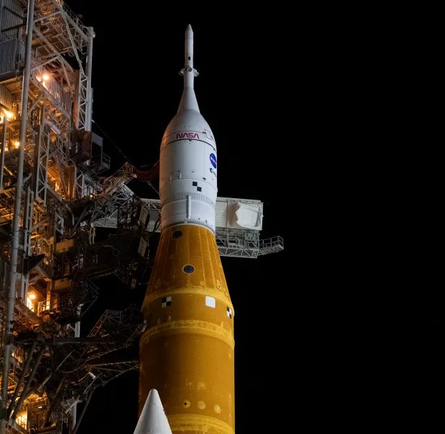 NASA Ay enişini 2028-ci ilə təxirə salır