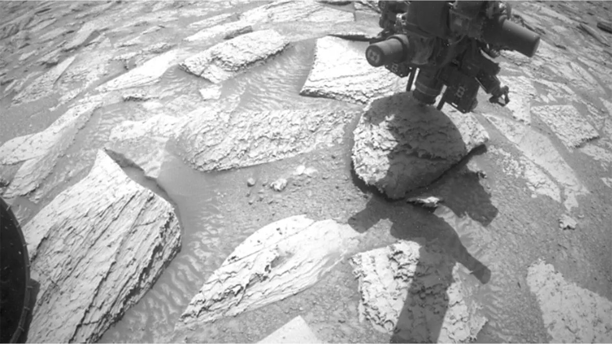 NASA-nın Curiosity Mars Roveri Qaya İçində Çıxılmazda Qaldı: Özünü Necə Azad Etdi?
