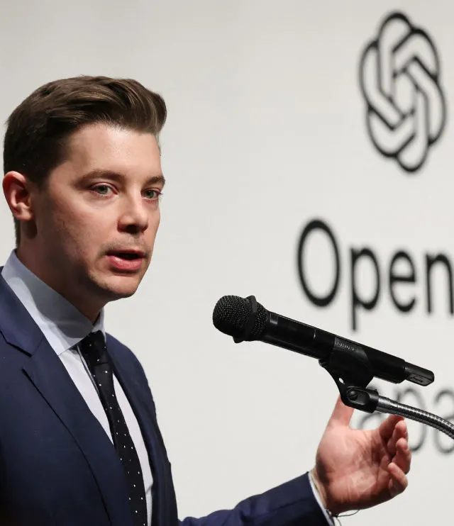 OpenAI-də Kadr Dəyişiklikləri: Brad Lightcap Yeni Vəzifəyə Təyin Olundu