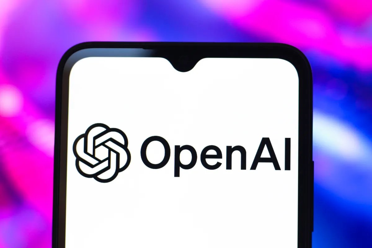 OpenAI robotika rəhbəri Caitlin Kalinowski istefa verdi