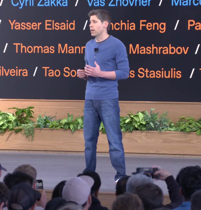 OpenAI və Apple arasında qalmaqal: Hüquqi addımlar atıla bilər