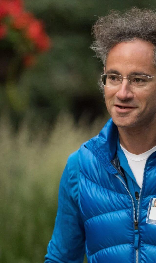 Palantir CEO'su Karp: Tokenmaxxinq Porno Asılılığı Kimidir