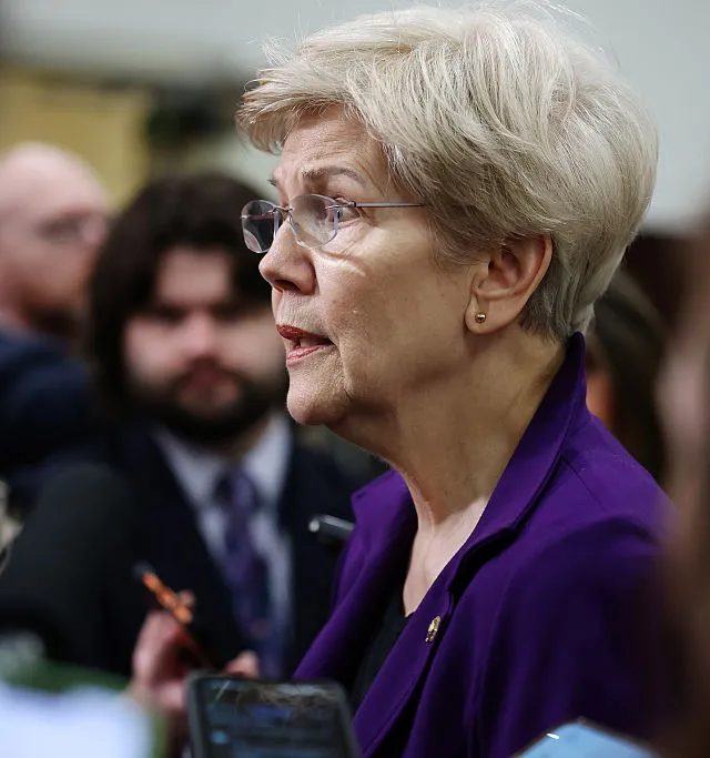 Pentagon-un xAI-ə Giriş Verməsi Məsələsində Warren Narahatdır