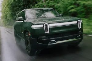 Rivian Sürücülərə Apple Watch ilə Avtomobil Salonunu İdarə Etməyə İmkan Verəcək