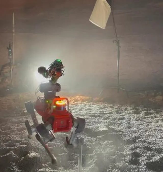 Robotlar Ay və Marsda Resursları Tapmağa Necə Kömək Edə bilər?