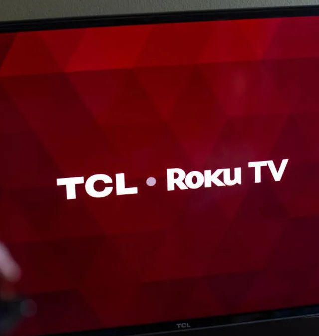 Roku və TCL Televizorlarını 'Kərpicləyən' Proqram Yeniləmələri Üzərində Dava Açılır