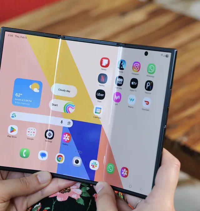 Samsung Galaxy Z TriFold Satışını Dayandırdı: Niyə və Nə Üçün?