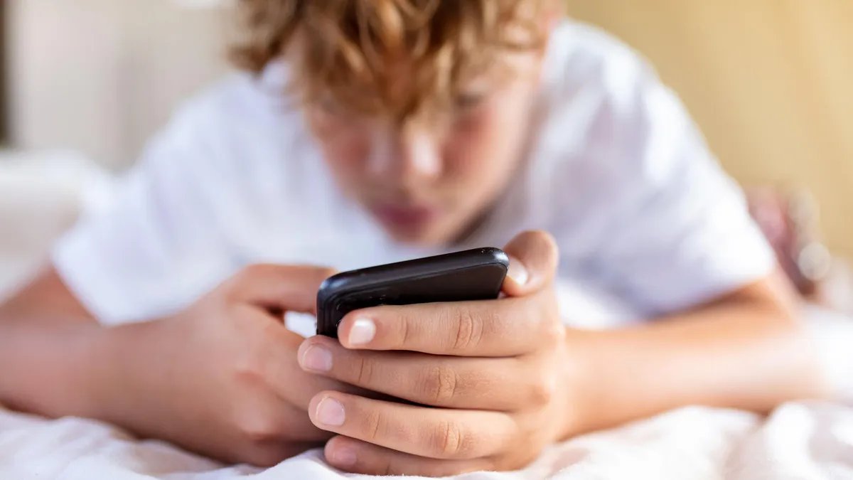 Valideynlər Meta AI-dən Övladlarının Soruşduqlarını İzləyə Bilər