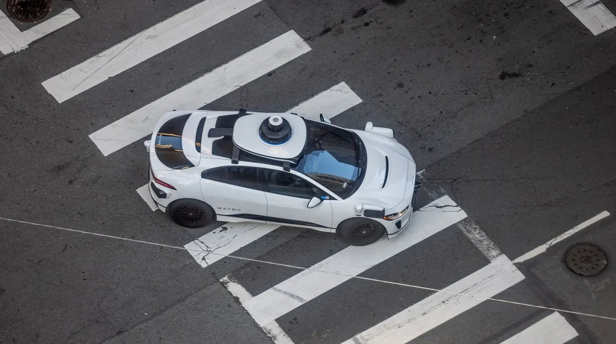 Waymo-nun Avtonom Avtomobilləri Məktəb Avtobuslarını Niyə Dayandıra Bilmir?